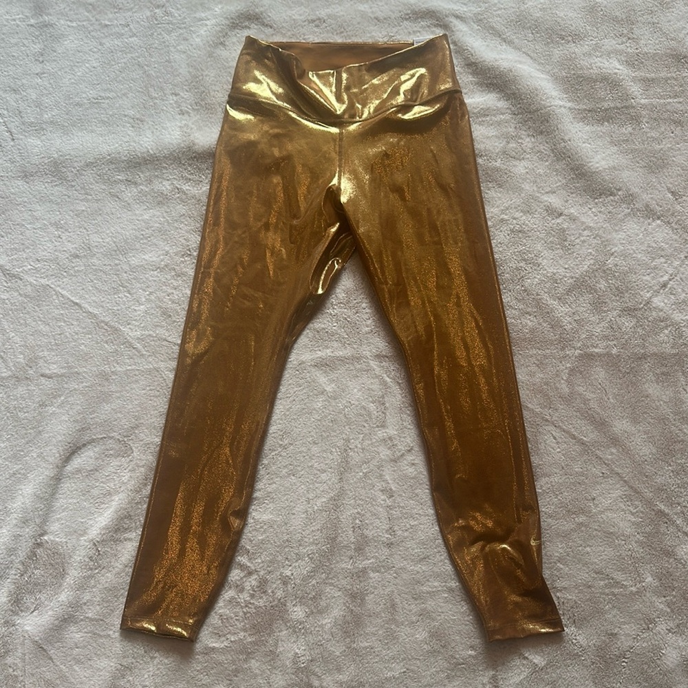 NWT Gold Nike Legging - size medium